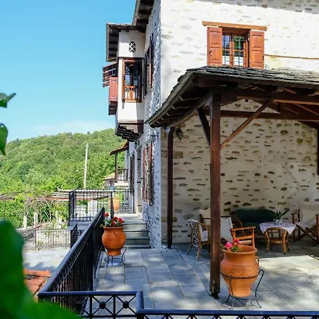 παραδοσιακό πηλιορείτικο αρχοντικό στη βυζίτσα- Traditional In Vizitsa, Pelion
